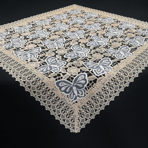 Couverture en dentelle "Papillon"