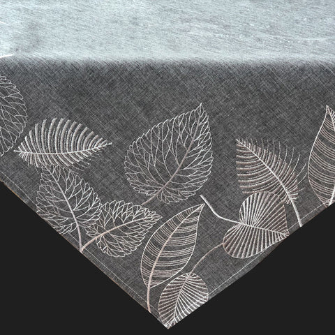 Embroidered blanket "Leaves"